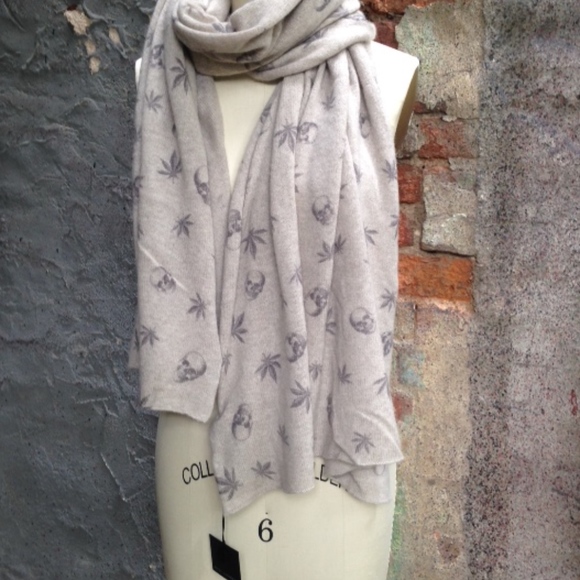 Skull cashmere Accessories - Skull Cashmere Leaf Dexter Cashmere  Scarf